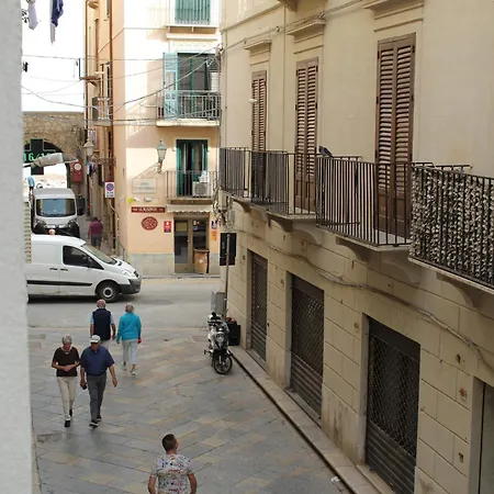 Botteghelle Dwelling - Centro Storico Apartment